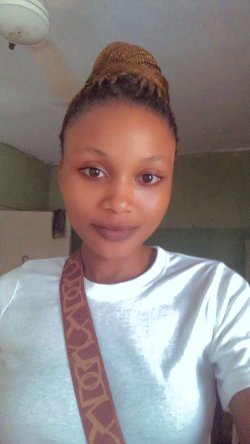 QueenBeBe